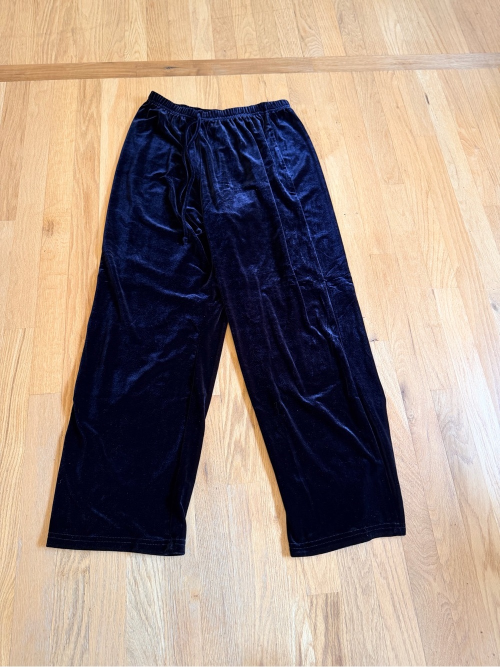 Ladies Size LP Vintage Studio Petite Black Velvet Pants -Soft Luxe Finish GUC ❤️
